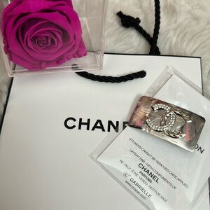 NWT Chanel Beauty Silver Metal Hair Clips Novelty Hair Accessories